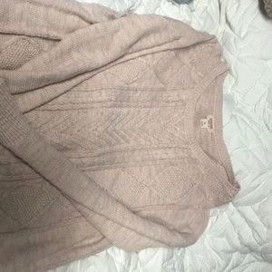 pale blush cable knit sweater. small snag on neck